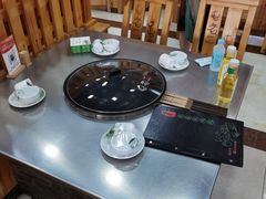 -屯老二农家铁锅炖·行业领军者(梅江店)