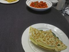 -艳阳天民俗村(公园路店)