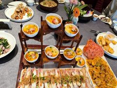 -连鹭海鲜·海肠捞饭·海胆饭(星海店)