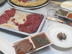 -牛牛牛酸菜煎肉店(望云寺路店)