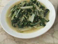 -鲤鱼塘农家山庄