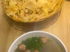-何胖子丸子汤(南海街店)