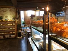 面包甜点陈列柜-仙峰天然面包(迎宾路店)