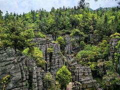 -梭布垭石林景区