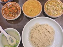 秃黄油-裕兴记•蟹黄面馆(人民广场店)