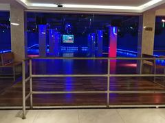 -奔马滚轴溜冰场