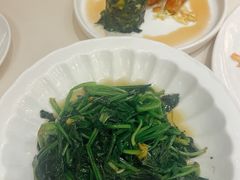 清炒菠菜-得月楼·省级非遗·传统苏帮菜(观前店)
