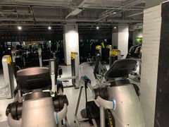 -格易美游泳馆健身房(新昆仑店)