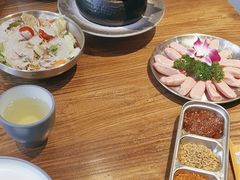 -明洞阿姨·韩式酱蟹烤肉·创意料理(三元桥店)