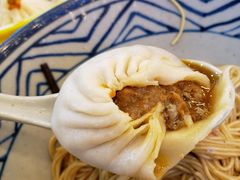 蟹粉小笼包-朱洪元苏式面馆(绿宝广场店)