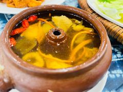 -桥香园云南过桥米线(金马碧鸡店)