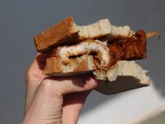 -同济大学本部学苑饮食广场