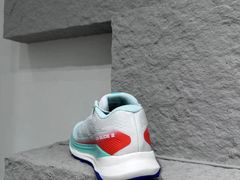 -SALOMON萨洛蒙(青岛海信店)