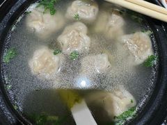 -闫家驴肉老店(华电一校店)