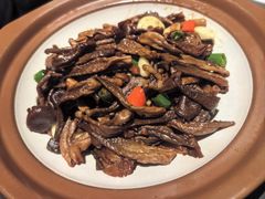 -鸽子侯·家宴·平价海鲜(市图书馆店)