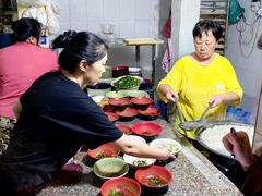 -张阿三馄饨店