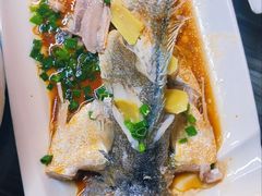 清蒸黄花鱼-姐妹临高乳猪店(海垦路店)