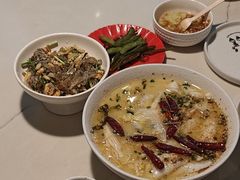 -渔语鱼酸菜鱼新川菜(来福士店)