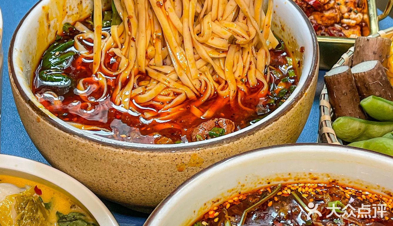 为了他们家的菜去吃的，结果被他们家的米粉儿圈粉了[色][色]