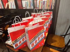 -瑞幸咖啡(东直门枢纽店)