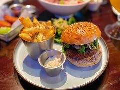 黑松露和牛汉堡-bluefrog蓝蛙(皇庭广场店)