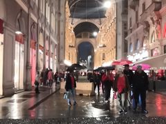 -文艺复兴百货(米兰大教堂广场店)