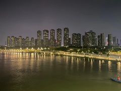 -南京眼步行桥