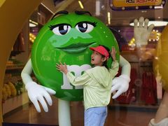 -m豆巧克力世界(上海世茂广场店)