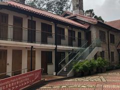 -香港大学