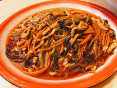-思博半步颠小酒馆(梦时代店)