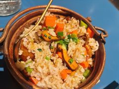-一坐一忘云南菜(嘉里中心店)