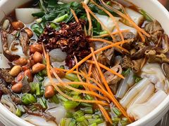 -湖泉水云间餐厅·弥勒地道菜(B座店)