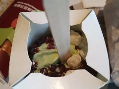 抹茶红豆年糕麦旋风-麦当劳(郑州银基店)