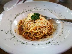 -Chom Cafe and Restaurant