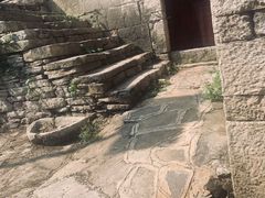 -高荡千年布依古寨旅游景区