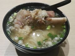 -小魔童·鲜切牛肉粉(时尚天河东区店)