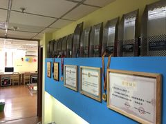 -睿冠机器人活动中心(徐汇中心)