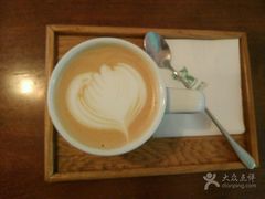-雕刻时光咖啡馆(南院门店)