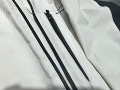 -福奈特洗衣洗鞋(宝华广场店)