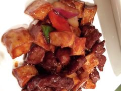 -王朝大酒店徐汇店-地面停车场