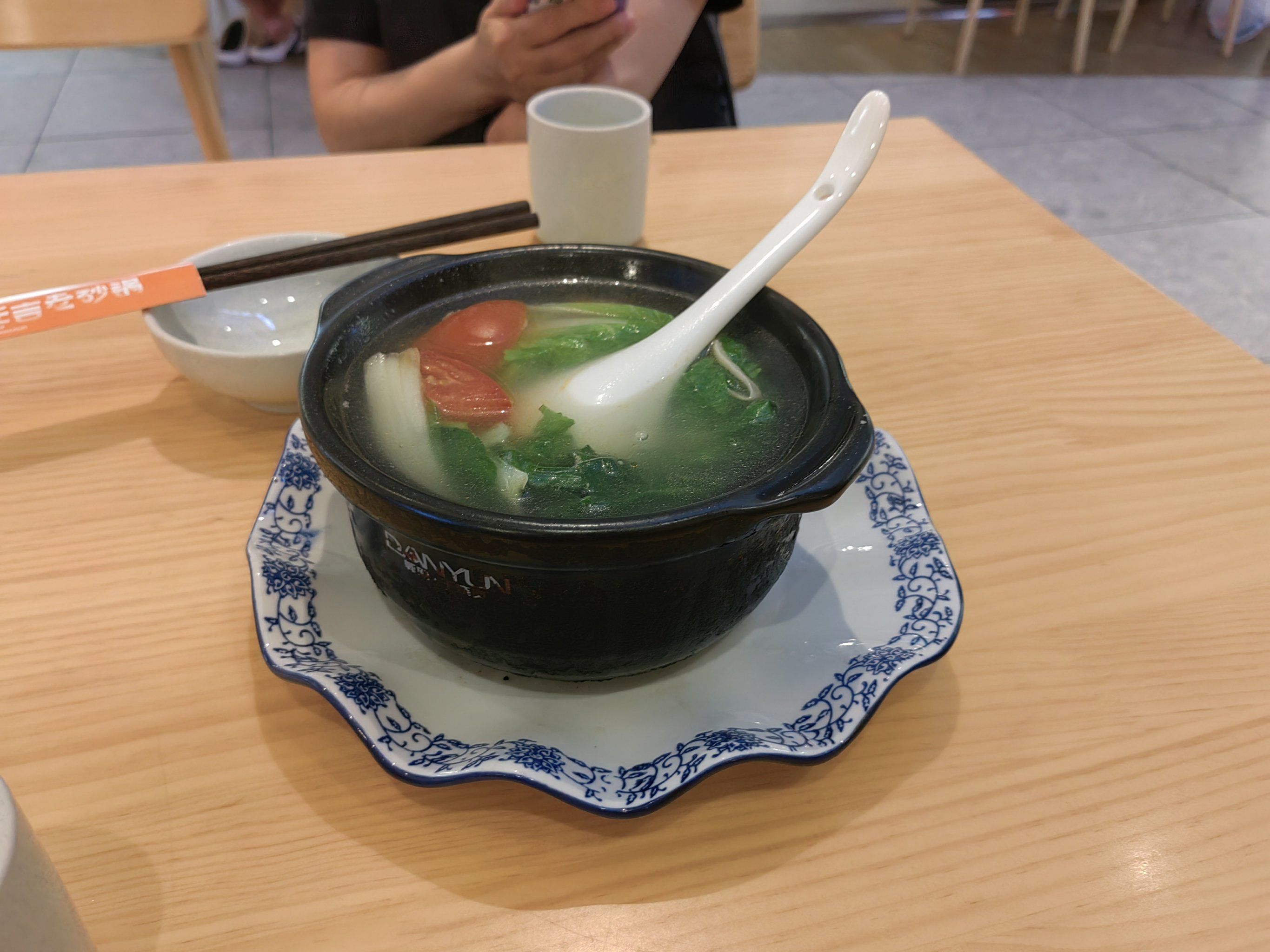 砂锅豌豆肉沫很下饭,素三鲜汤也好喝