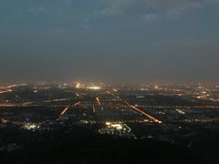 -鬼笑石后山停车场