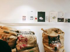 -red donkey coffee