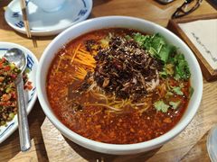 油泼菌子米线-一坐一忘云南菜(嘉里中心店)