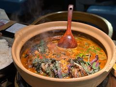 -吃饭皇帝大土家民族菜(正大广场店)