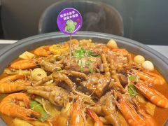 -徐记小怪兽肉蟹煲(中央大街店)