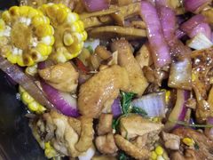招牌胡须佬鸡煲-胡须佬鸡煲四季火锅店(石厦西村直营店)