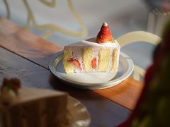 草莓糯米蛋糕-野路甜点铺(松柏路店)