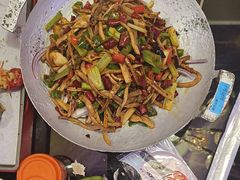 -路边边.炒菜烧烤.音乐餐厅(良乡长虹店)