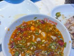 -何师傅美蛙鱼头(汉街店)